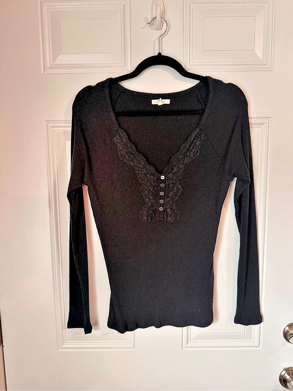 Maurices Black Lace Neck Long Sleeve Size Medium